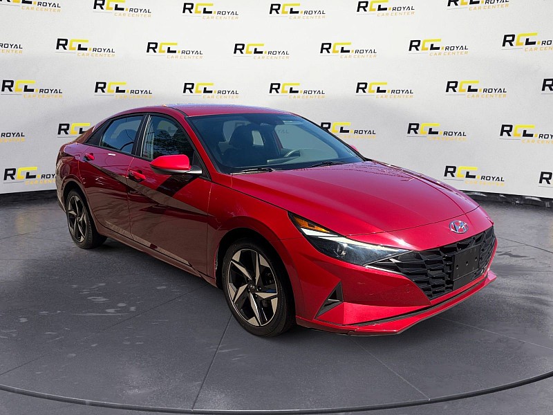 2023 Hyundai Elantra SEL IVT Red at Royal Car Center