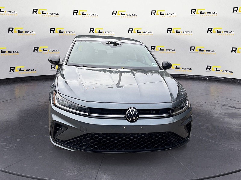 2025 Volkswagen Jetta photo 8 of 30