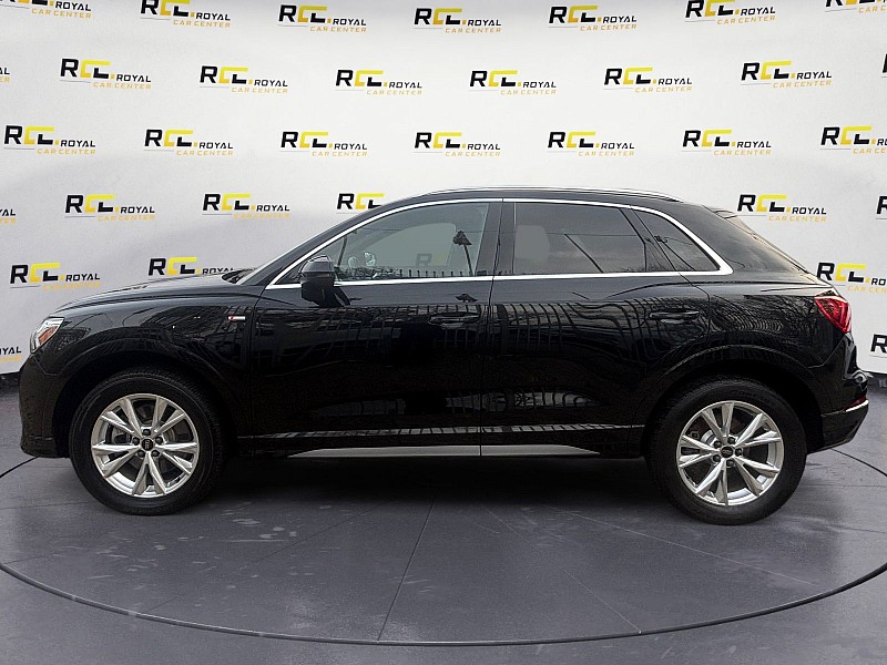 2024 Audi Q3 S line Premium 45 TFSI quattro - 1