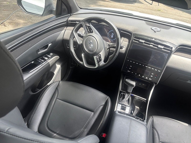 2024 Hyundai Tucson XRT AWD White at Royal Car Center