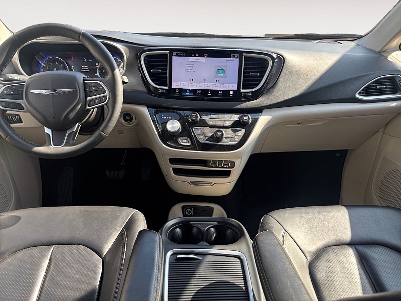 2023 Chrysler Pacifica Touring L FWD - 7