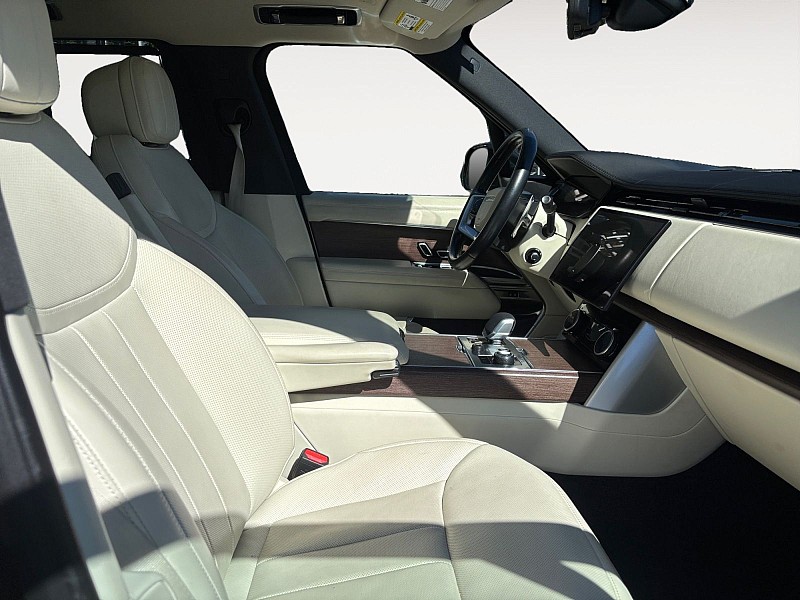 2023 Land Rover Range Rover photo 15 of 39