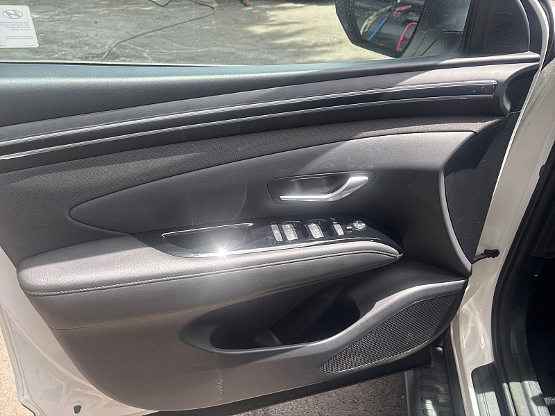 2024 Hyundai Tucson XRT AWD White at Royal Car Center