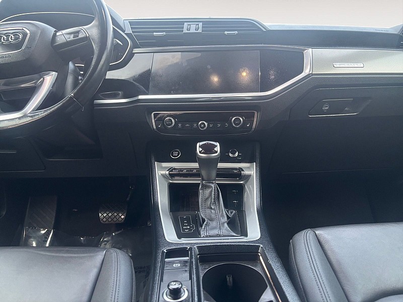 2024 Audi Q3 S line Premium 45 TFSI quattro - 10