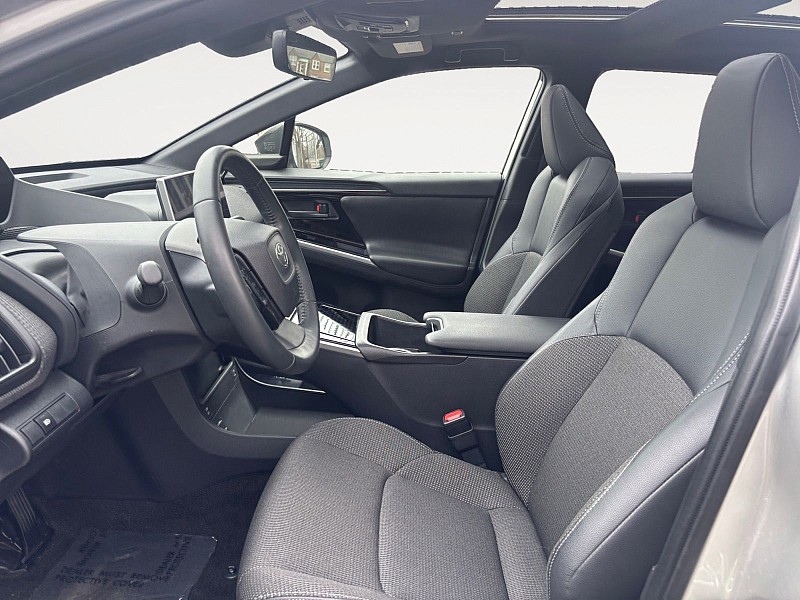 2023 Toyota bZ4X XLE AWD - 8