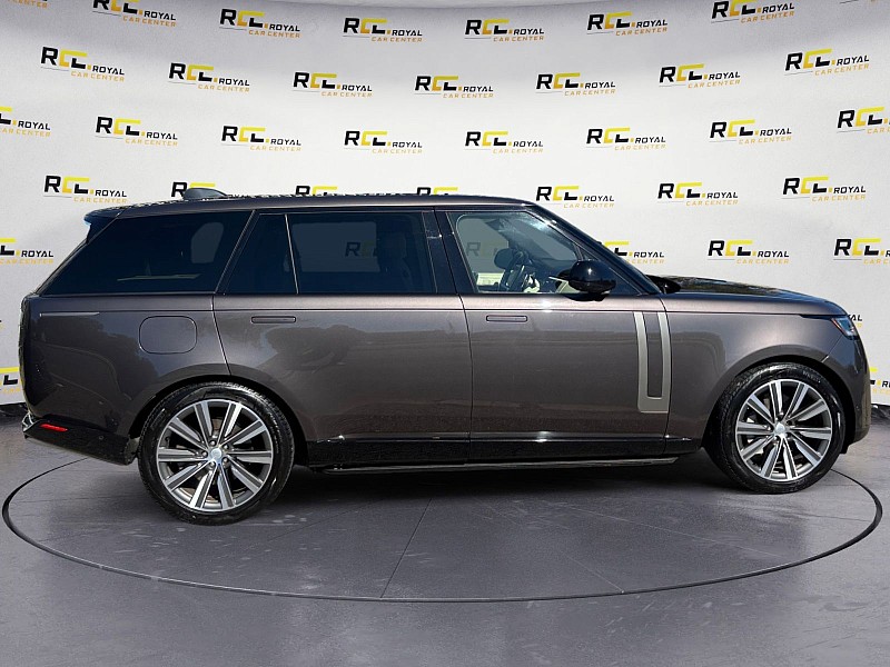 2023 Land Rover Range Rover photo 6 of 39