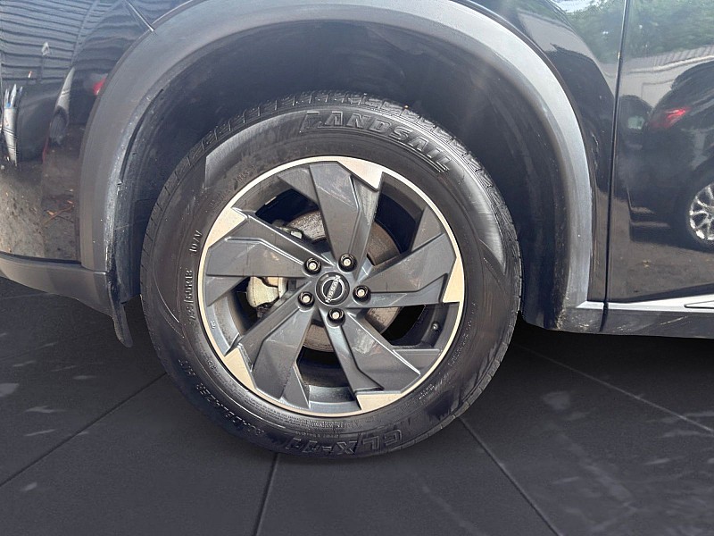 2024 Nissan Rogue FWD SV Black at Royal Car Center