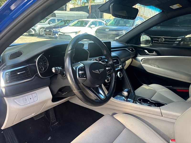 2022 Genesis G70 photo 27 of 28