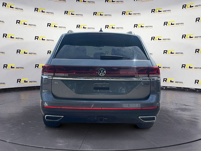 2025 Volkswagen Atlas photo 2 of 30