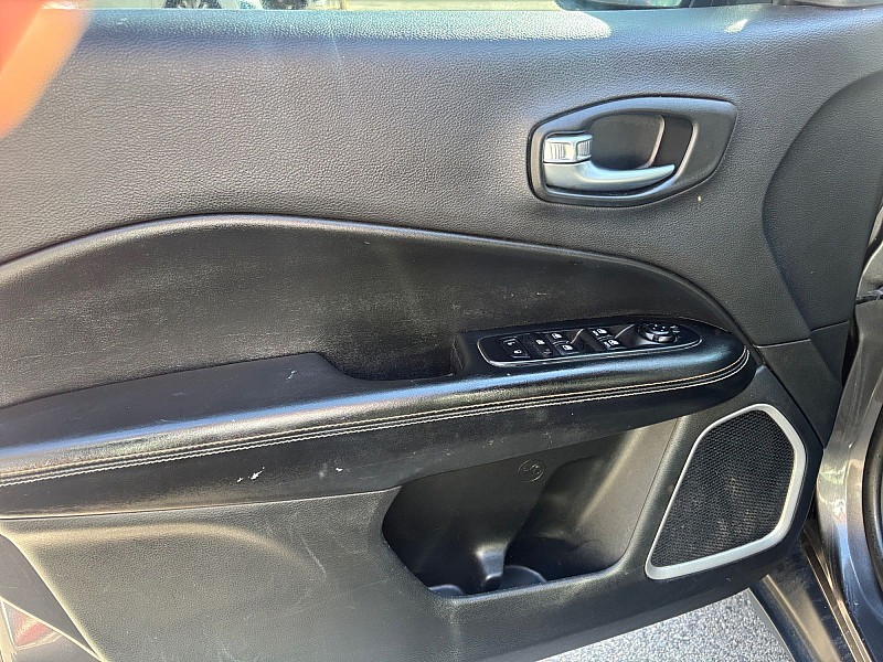 2020 Jeep Compass 4d SUV 4WD Latitude Grey at Auto Express Rt. 8