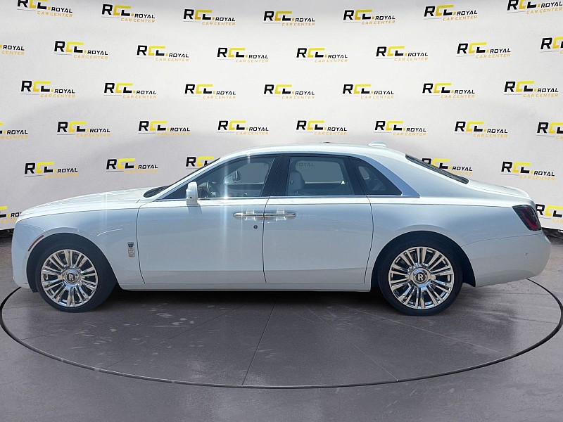 2021 Rolls-Royce Ghost Sedan - 1