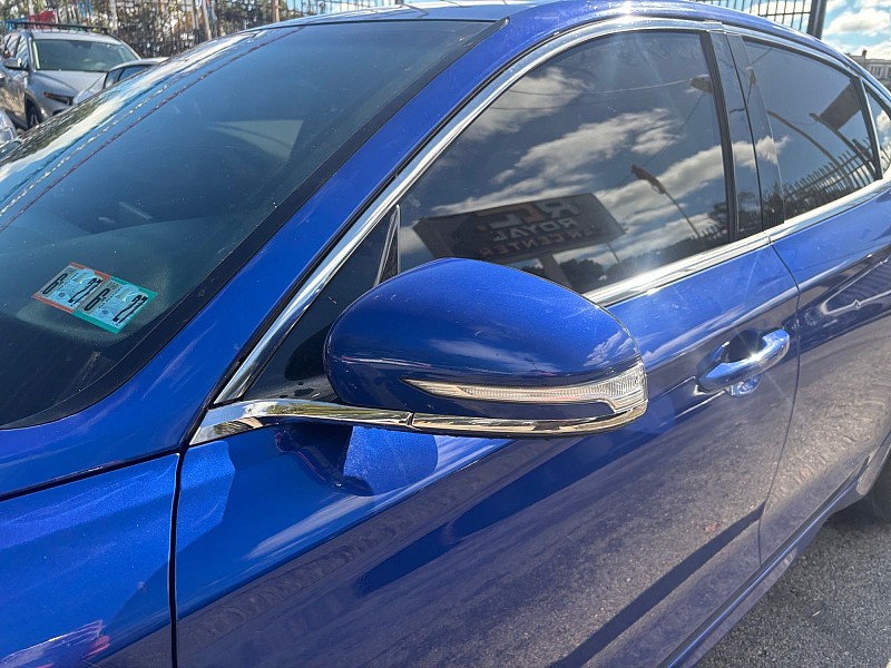 2022 Genesis G70 photo 28 of 28