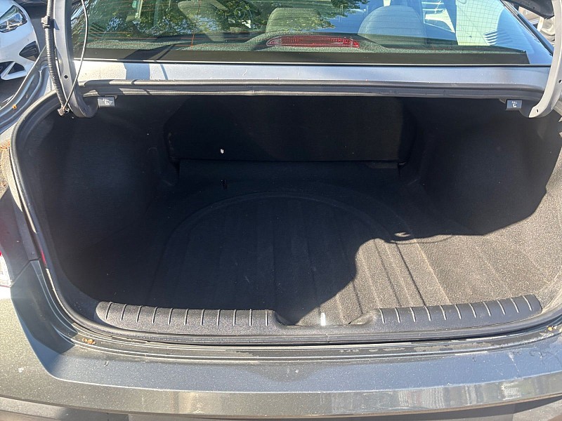 2024 Hyundai Elantra SEL IVT Gray at Royal Car Center