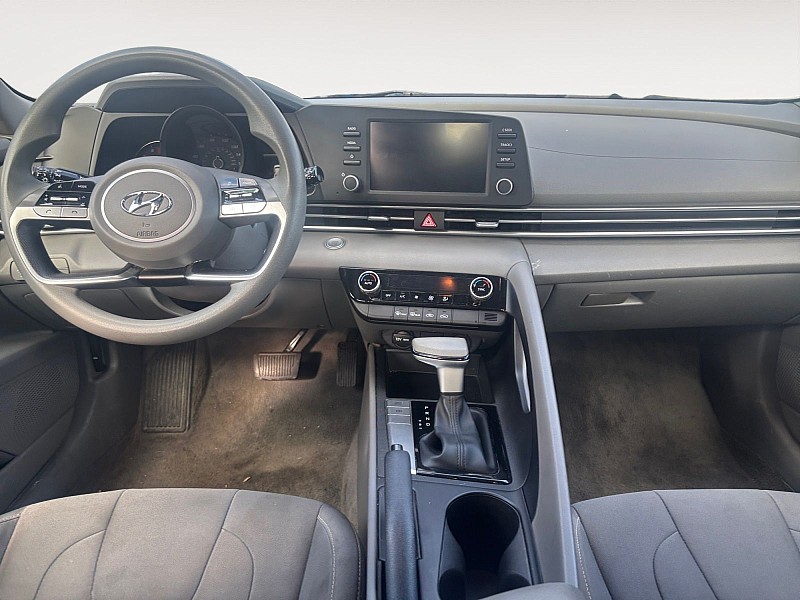 2023 Hyundai Elantra SEL IVT - 9