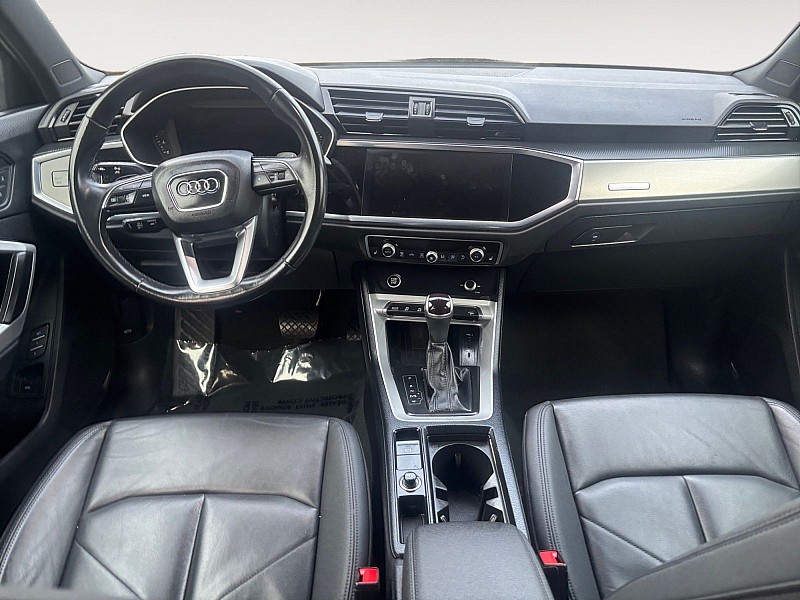2024 Audi Q3 S line Premium 45 TFSI quattro - 9