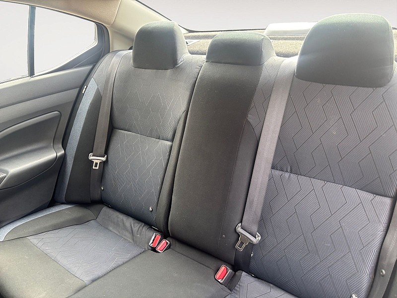 2025 Nissan Versa photo 13 of 27