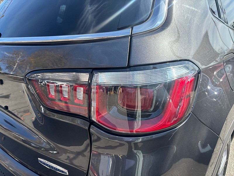 2020 Jeep Compass 4d SUV 4WD Latitude Grey at Auto Express Rt. 8