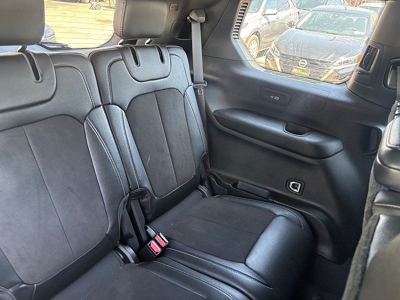 2024 Jeep Grand Cherokee L Altitude 4x4 White at Royal Car Center