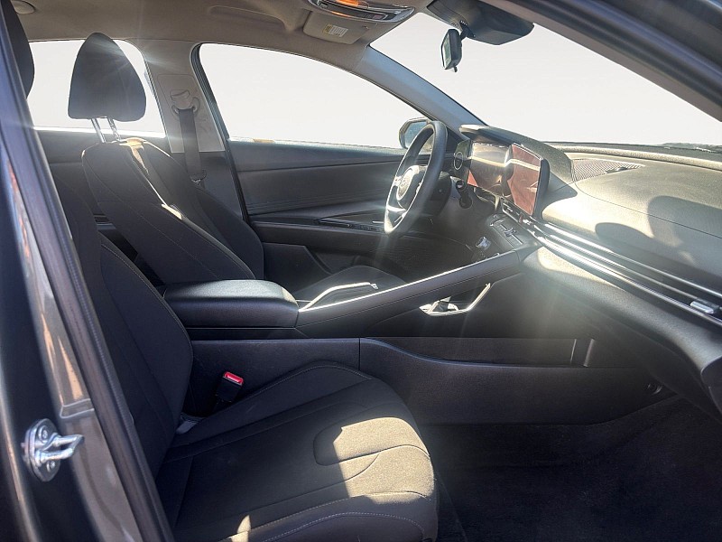 2024 Hyundai Elantra SEL IVT Gray at Royal Car Center
