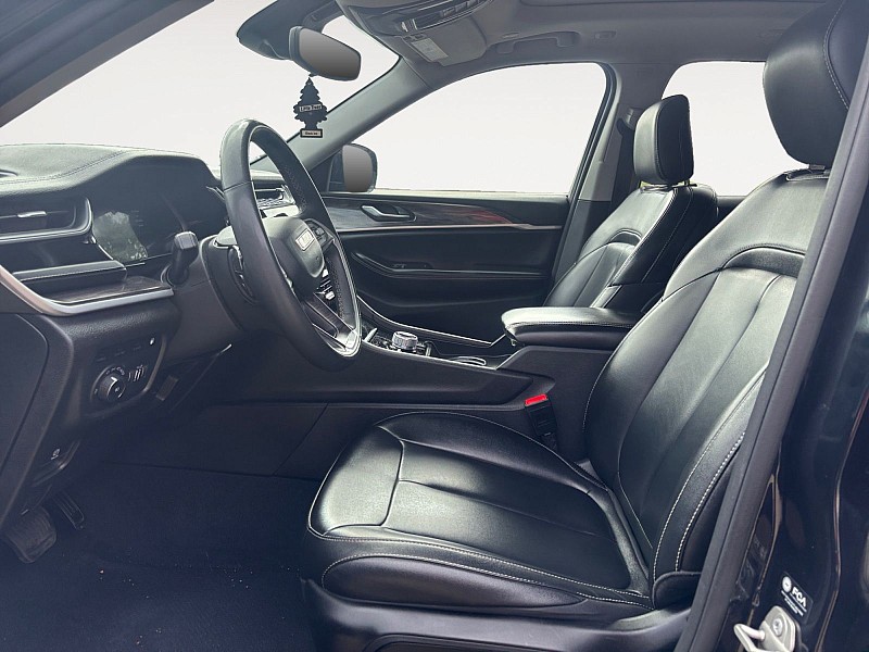 2024 Jeep Grand Cherokee 4xe photo 9 of 29