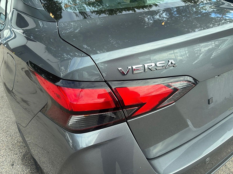 2025 Nissan Versa photo 24 of 27