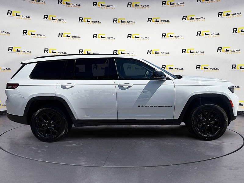 2024 Jeep Grand Cherokee L Altitude 4x4 White at Royal Car Center