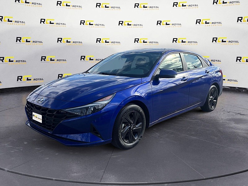 2023 Hyundai Elantra SEL IVT - 0