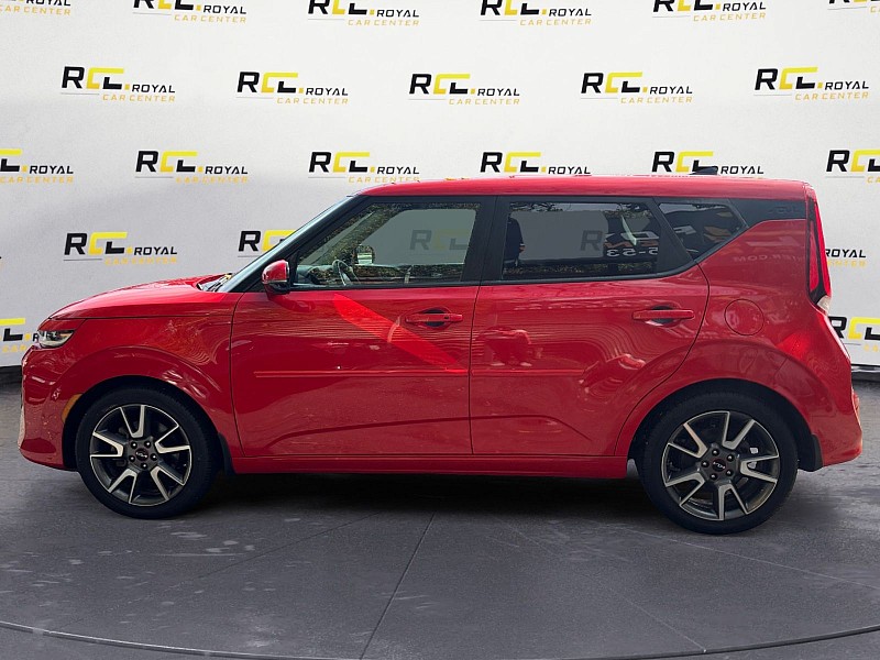 2022 Kia Soul photo 2 of 30