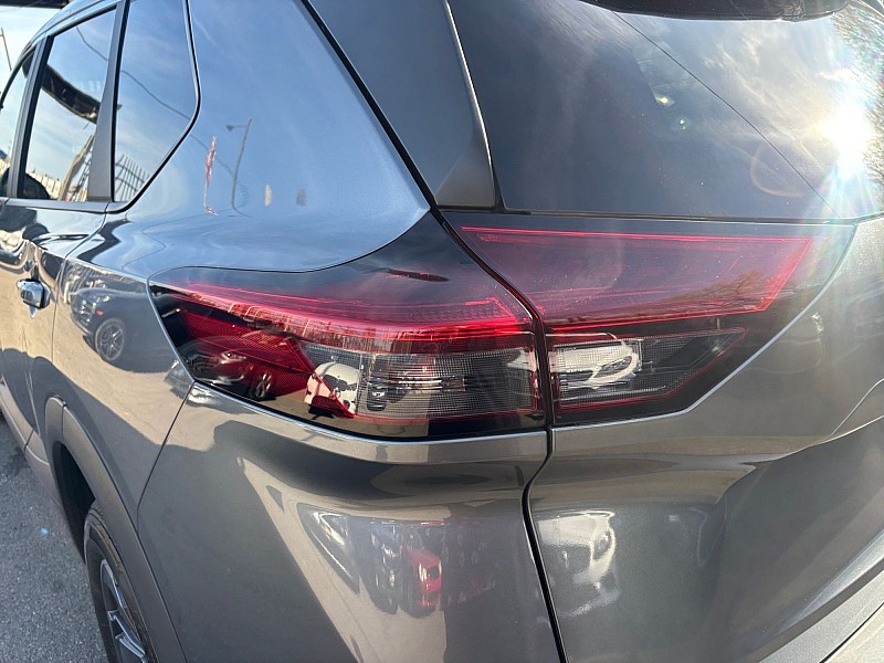 2025 Nissan Rogue FWD SV Gray at Royal Car Center