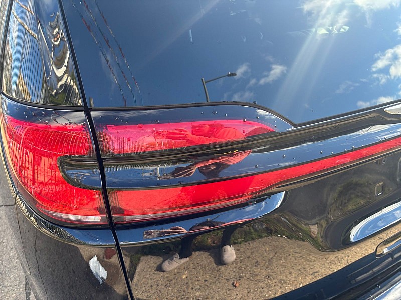 2024 Chrysler Pacifica photo 16 of 35