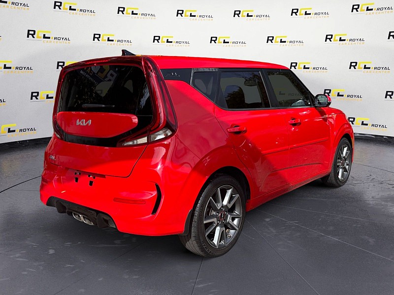 2022 Kia Soul photo 5 of 30