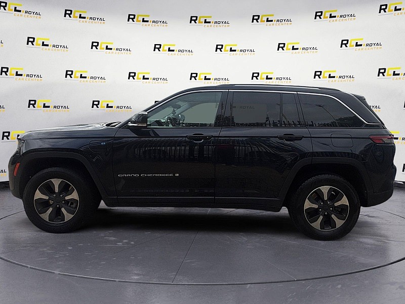 2024 Jeep Grand Cherokee 4xe photo 2 of 29