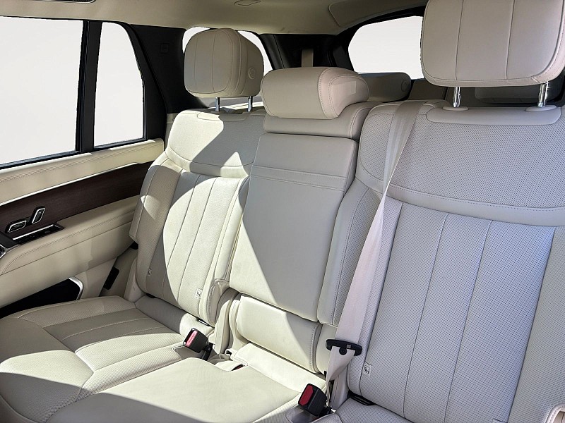 2023 Land Rover Range Rover photo 13 of 39