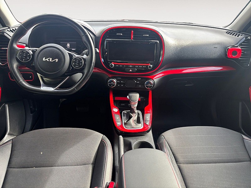 2022 Kia Soul photo 10 of 30