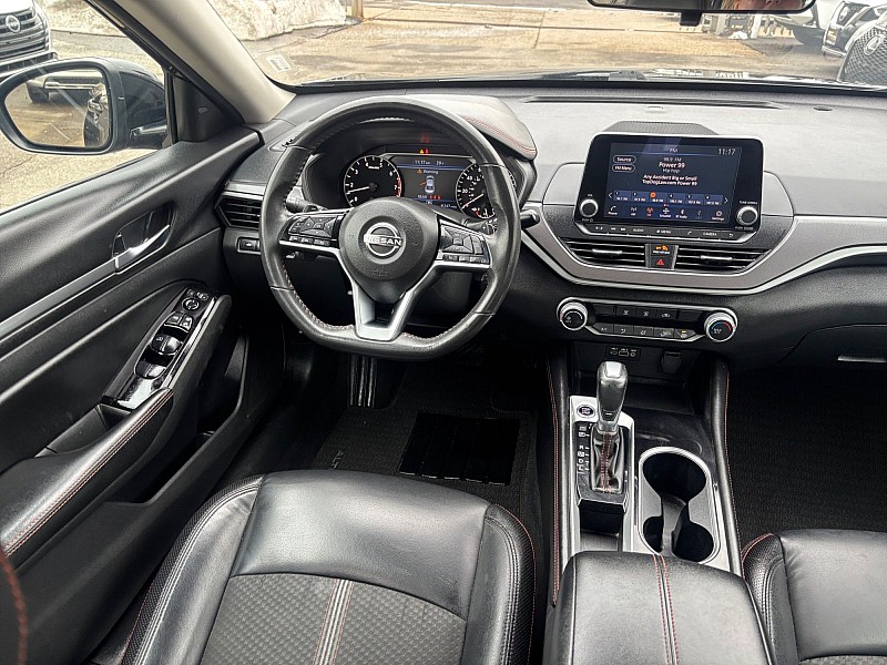2024 Nissan Altima 2.5 SR Sedan Black at Royal Car Center