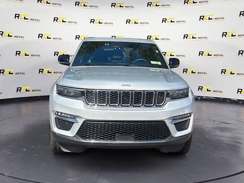2024 Jeep Grand Cherokee 4xe photo 8 of 31