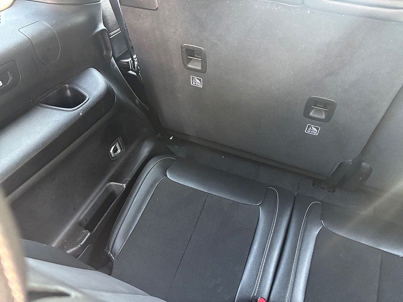 2024 Jeep Grand Cherokee L Altitude 4x4 White at Royal Car Center