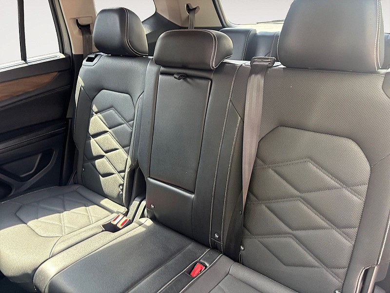 2024 Volkswagen Atlas 2.0T SE w/Technology FWD - 11