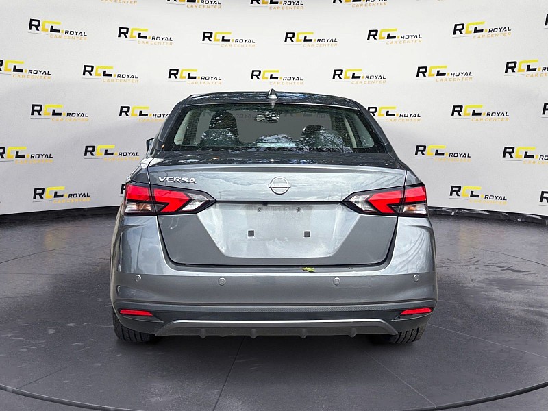 2025 Nissan Versa photo 4 of 27