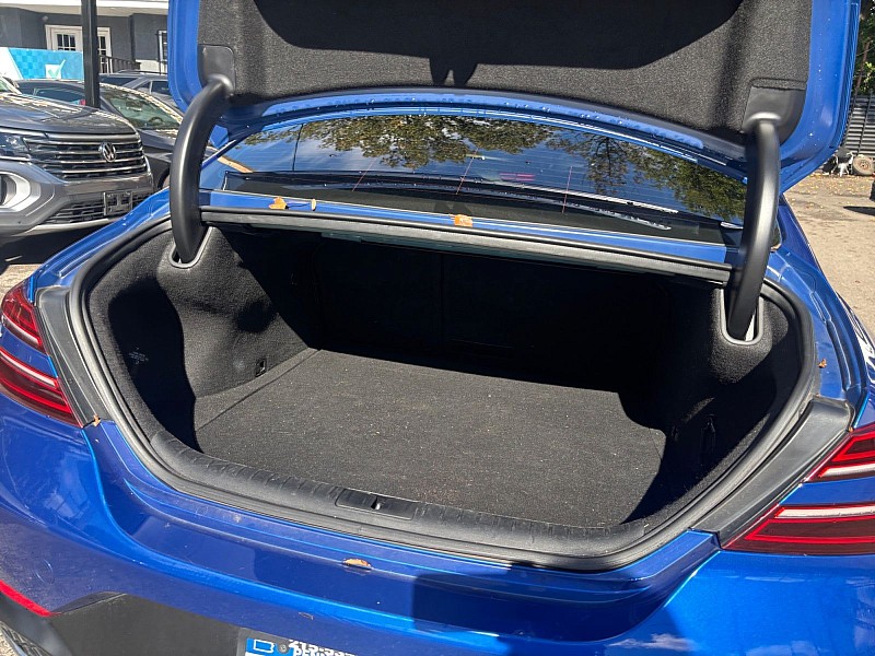 2022 Genesis G70 photo 26 of 28