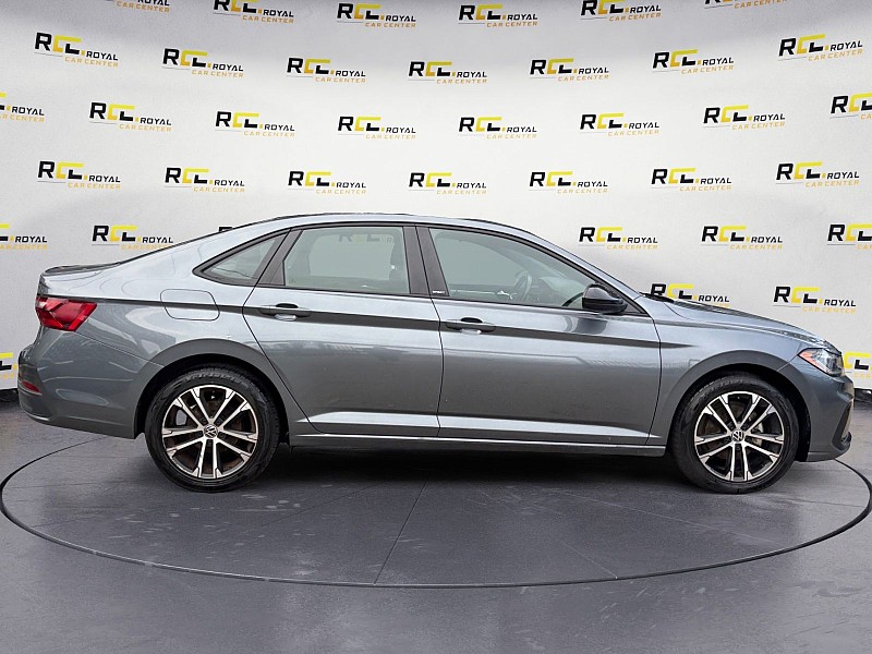 2025 Volkswagen Jetta photo 6 of 30