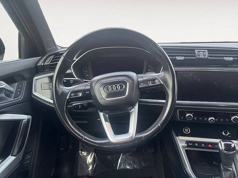 2024 Audi Q3 S line Premium 45 TFSI quattro - 11