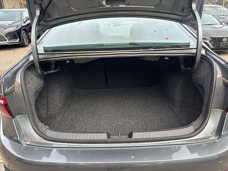 2025 Volkswagen Jetta photo 23 of 30