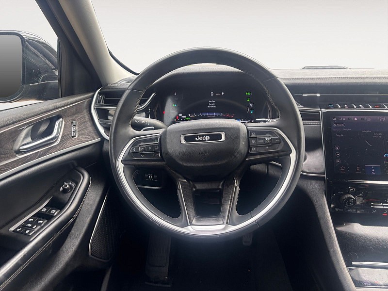 2024 Jeep Grand Cherokee 4xe photo 12 of 29