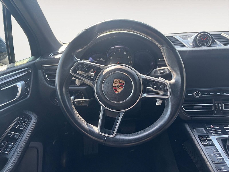 2020 Porsche Macan 4d SUV AWD - 11