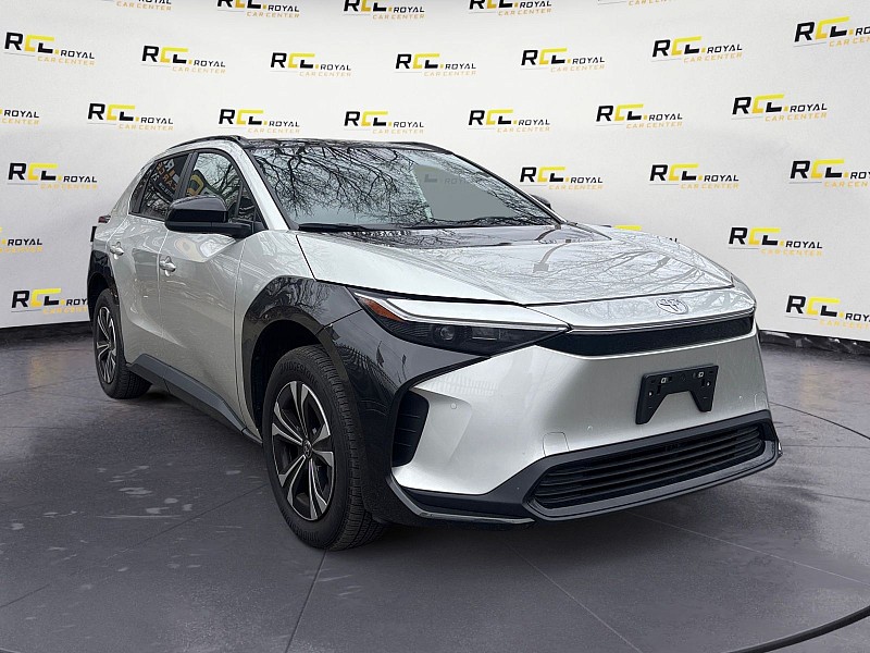 2023 Toyota bZ4X XLE AWD - 6