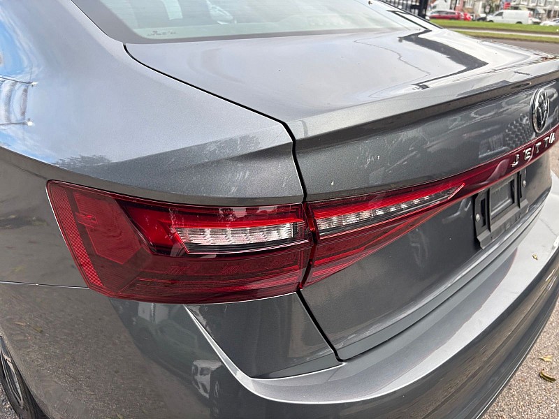 2025 Volkswagen Jetta photo 21 of 30
