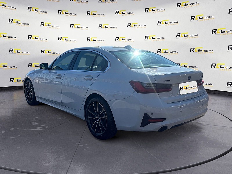 2021 BMW 3 Series 330i xDrive Sedan North America - 2