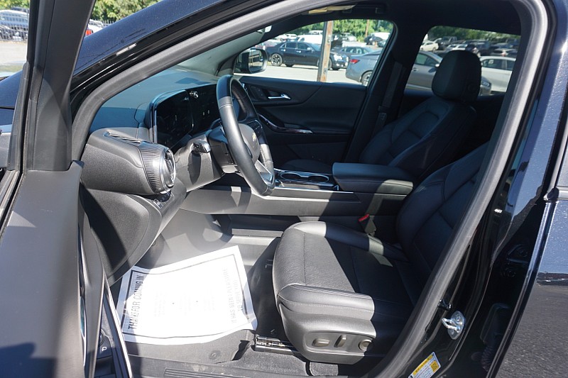 2025 Chevrolet Equinox LT - Photo 24