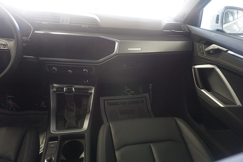 2025 Audi Q3 S Line Premium - Photo 11